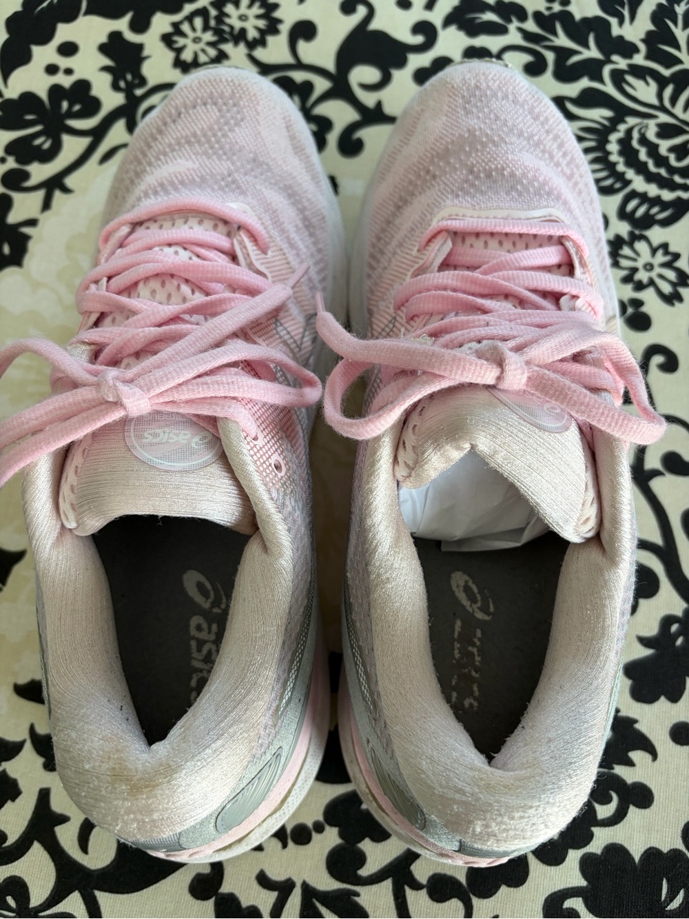 ASICS Gel Nimbus 23. Pink Salt. 9.5 - Picture 4 of 9